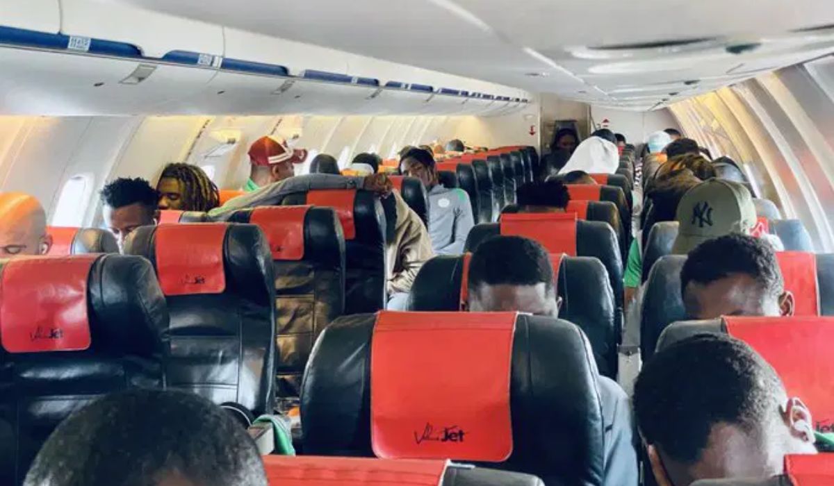 Super Eagles arrive in Uyo after emergency landing in Angola