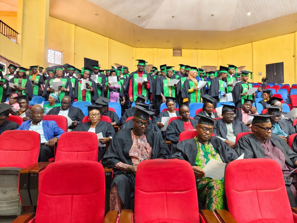 Uniosun warns postgraduate students against contracting theses